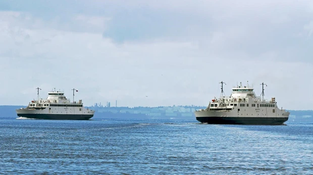 Bast%C3%B8%20Fosen_Ferger