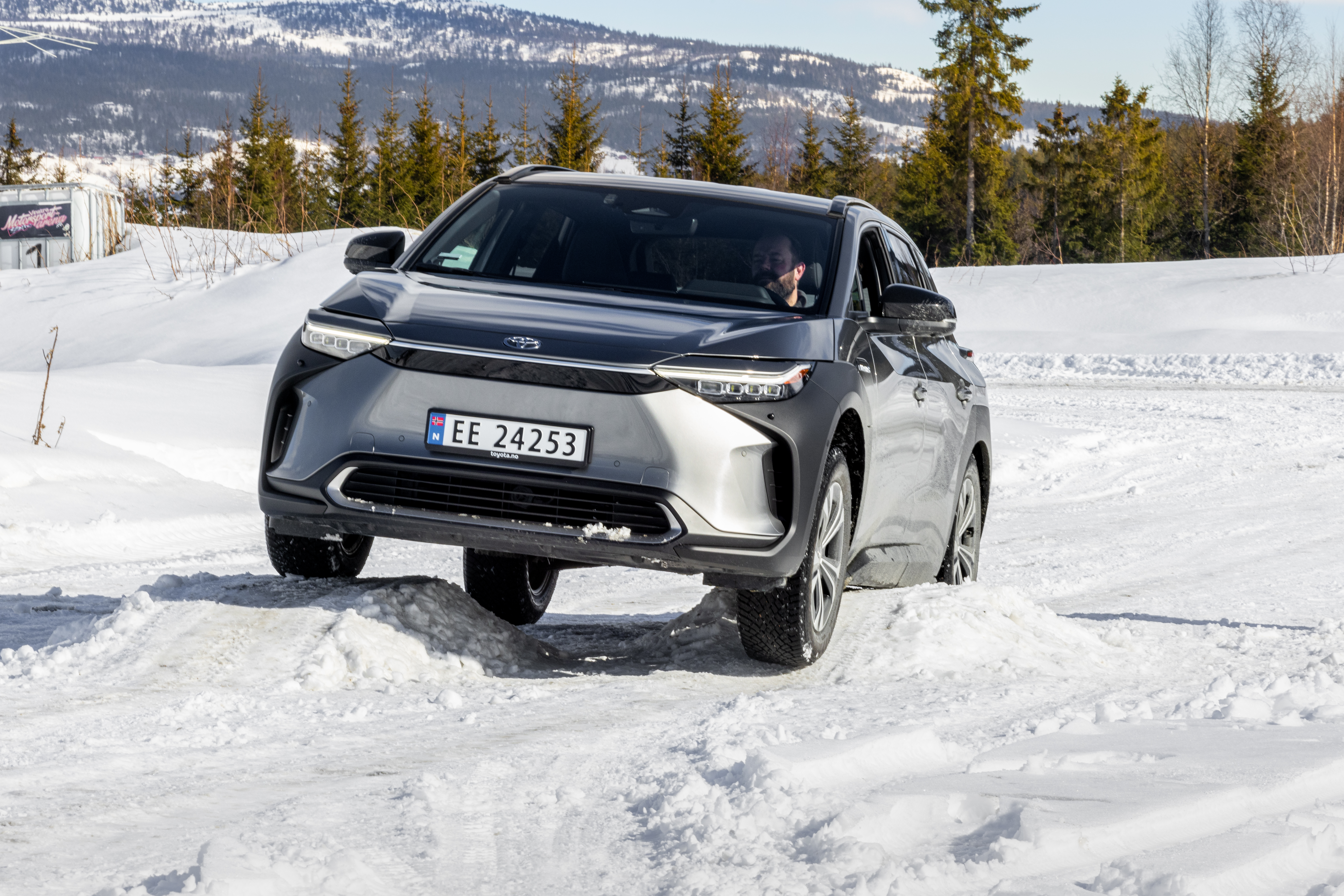 Toyota-BZ4X_7B4A4566