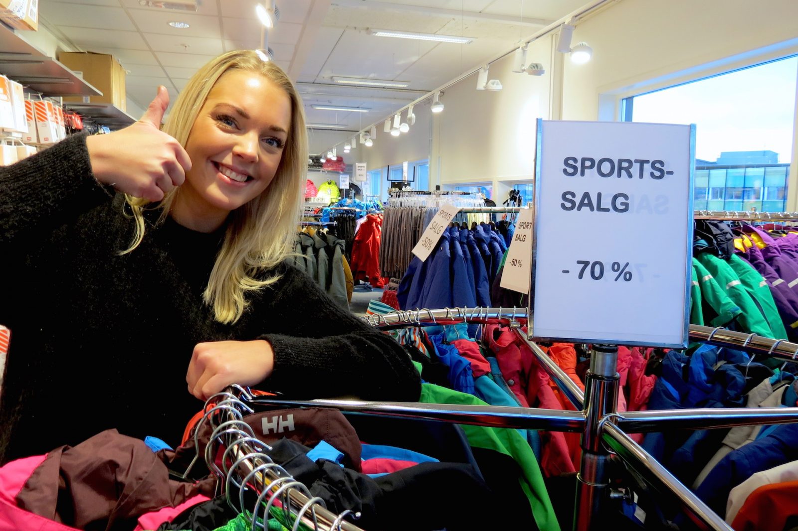 Fjordbuda-Trondheim_butikkmedarbeider-Julie-Kongelf_trondheim24_no