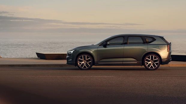 Frydenbo-Bil_VPL_Volvo_EX60_siden