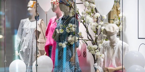 4%20Men%204%20Women_Sandvika%20Storsenter%202