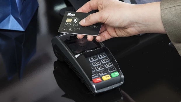 Kontaktl%C3%B8s-betaling_Foto-BankAxept